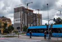 traffic growth lighthouse identifier 3855463073